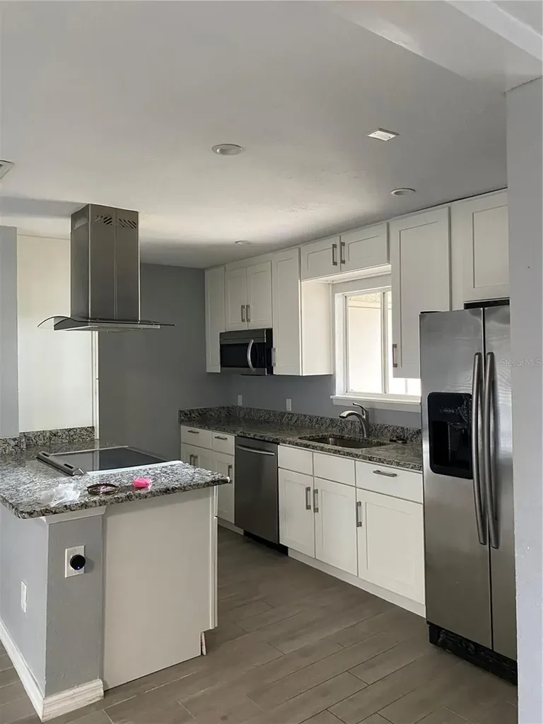 4394 Sandner Drive Sarasota FL 34243