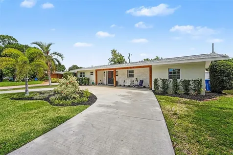 6825 11th Avenue N St Petersburg FL 33710