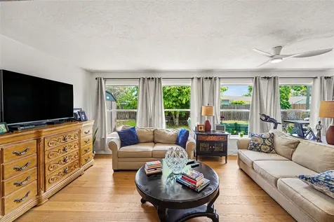 6825 11th Avenue N St Petersburg FL 33710