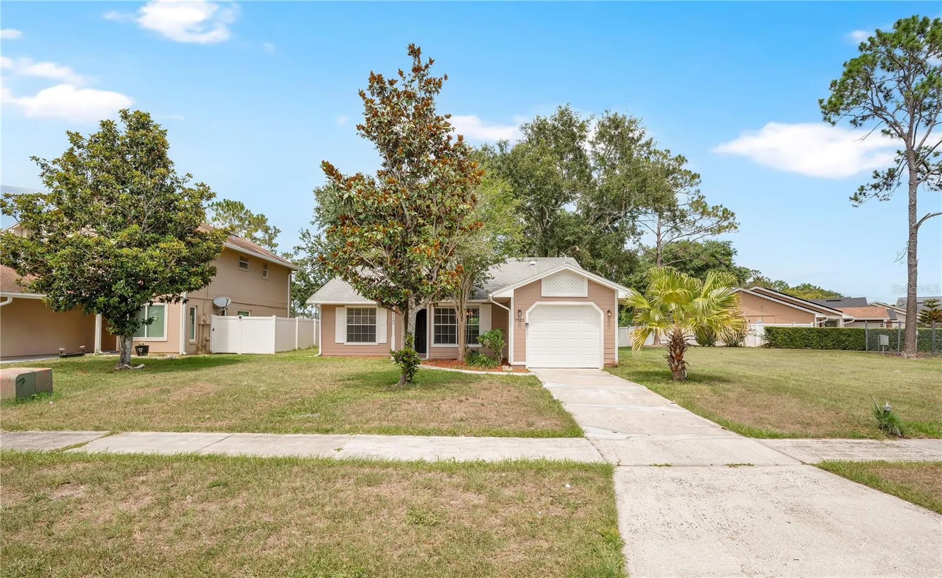 9505 Dubois Boulevard Orlando FL 32825