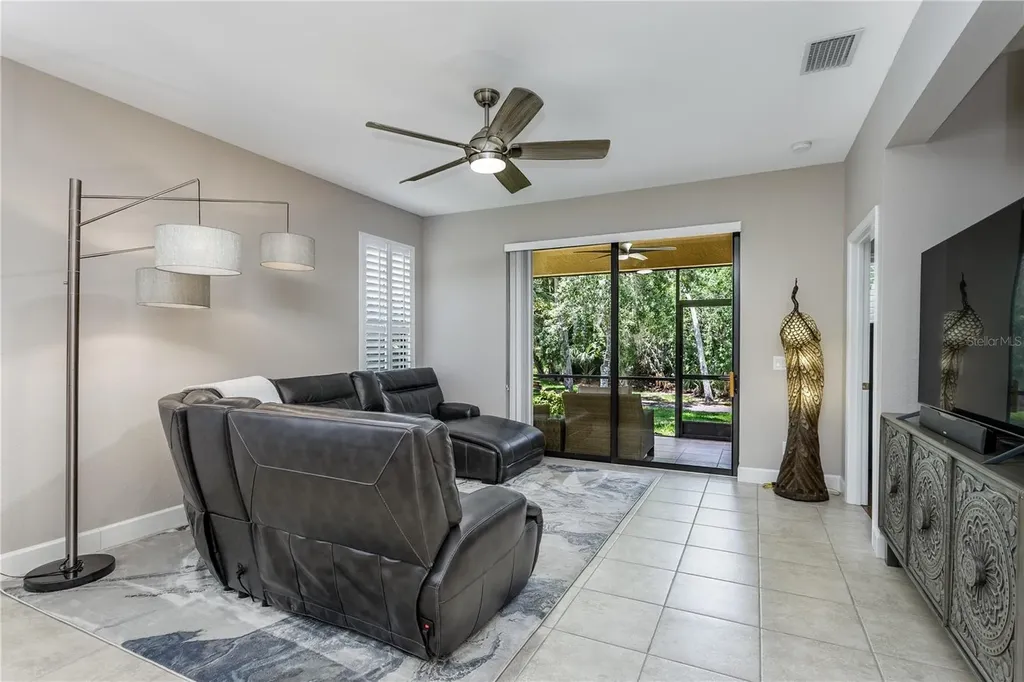 312 Seneca Falls Drive Apollo Beach FL 33572