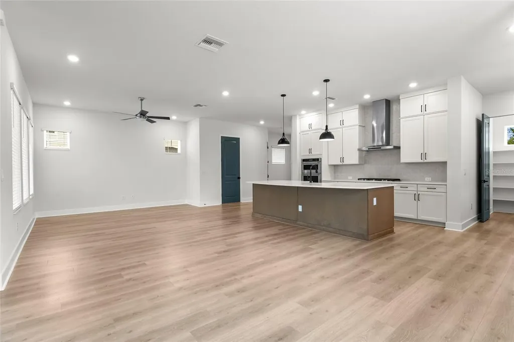 7428 Burlington Avenue N St Petersburg FL 33710