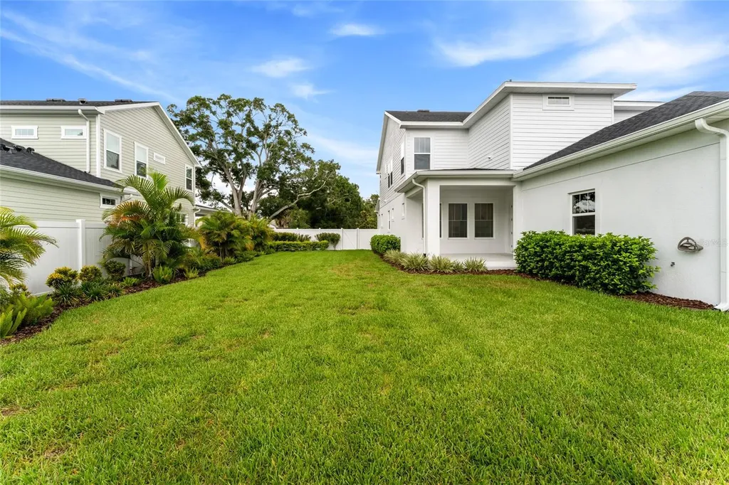 7428 Burlington Avenue N St Petersburg FL 33710