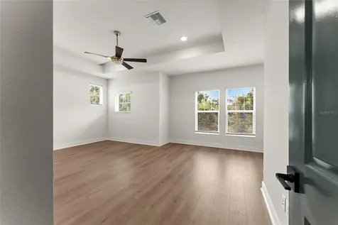 7428 Burlington Avenue N St Petersburg FL 33710