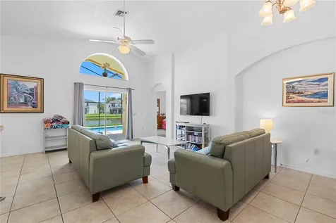 4811 Cumbrian Lakes Drive Kissimmee FL 34746