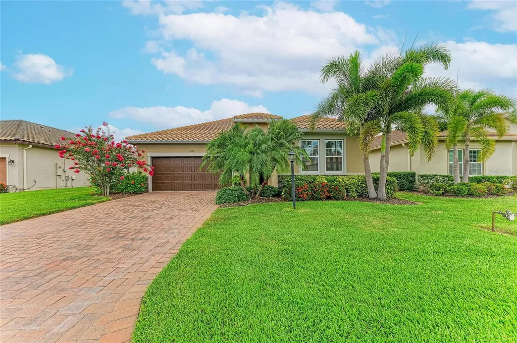 4809 Tobermory Way Bradenton FL 34211