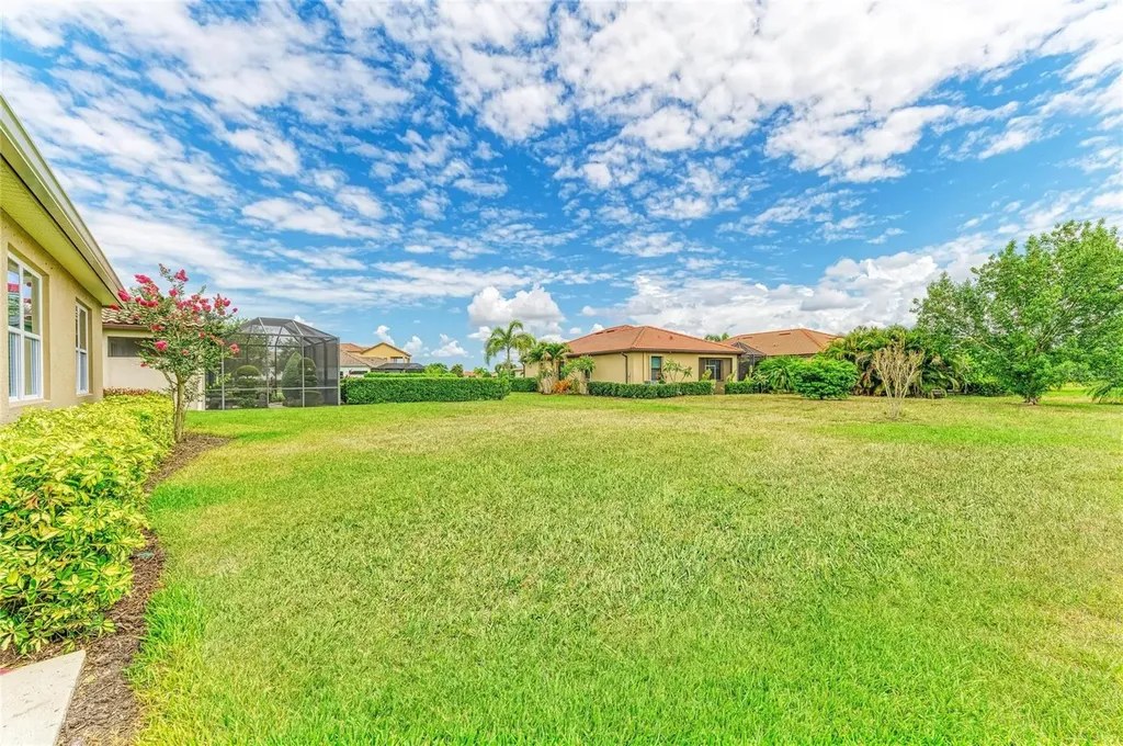 4809 Tobermory Way Bradenton FL 34211