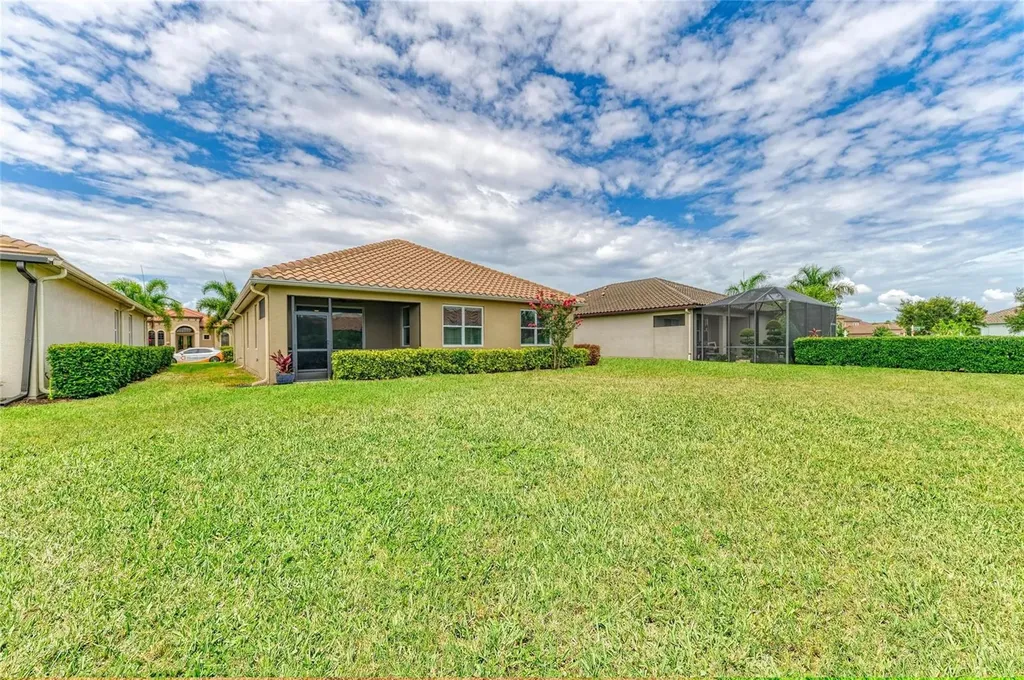 4809 Tobermory Way Bradenton FL 34211