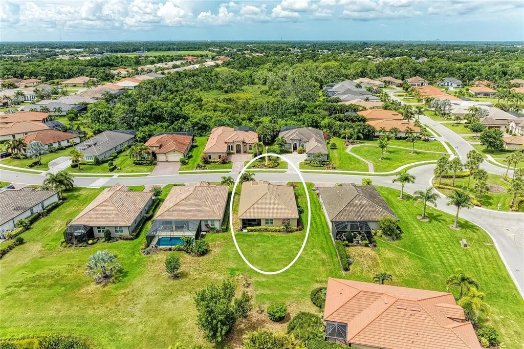 4809 Tobermory Way Bradenton FL 34211