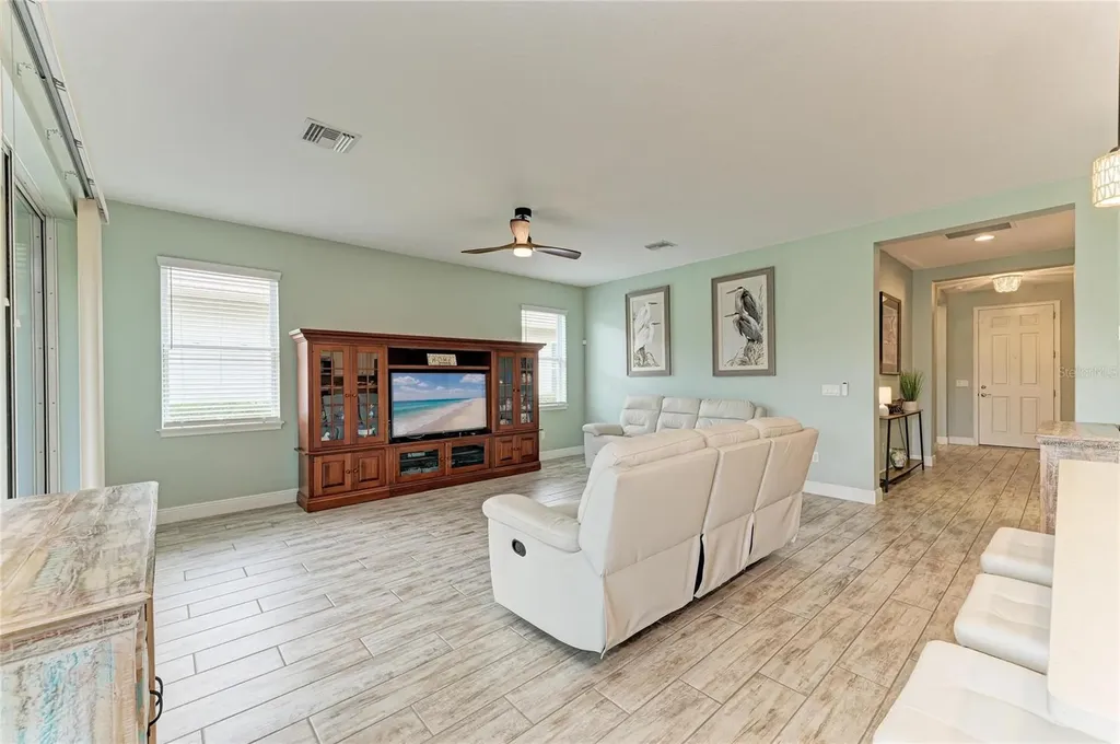 4809 Tobermory Way Bradenton FL 34211