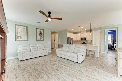 4809 Tobermory Way Bradenton FL 34211