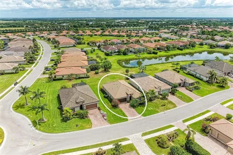 4809 Tobermory Way Bradenton FL 34211