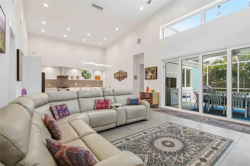 2373 Prospect Street Sarasota FL 34239