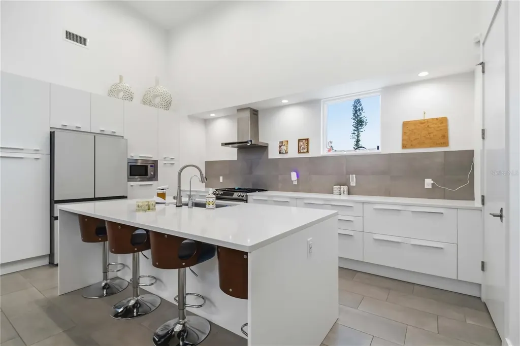 2373 Prospect Street Sarasota FL 34239