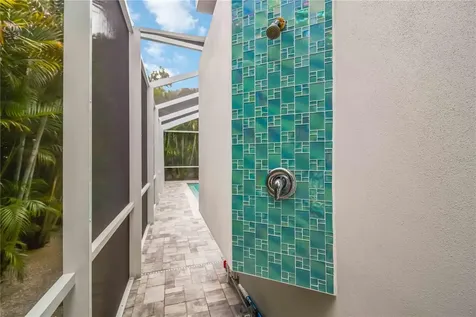 2373 Prospect Street Sarasota FL 34239