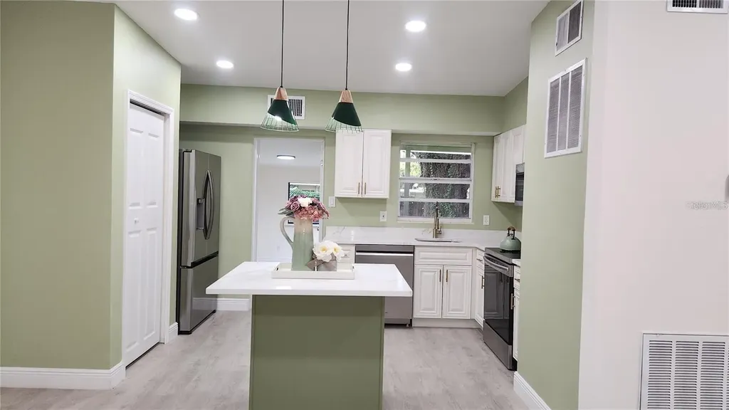 1711 37th Street Orlando FL 32839
