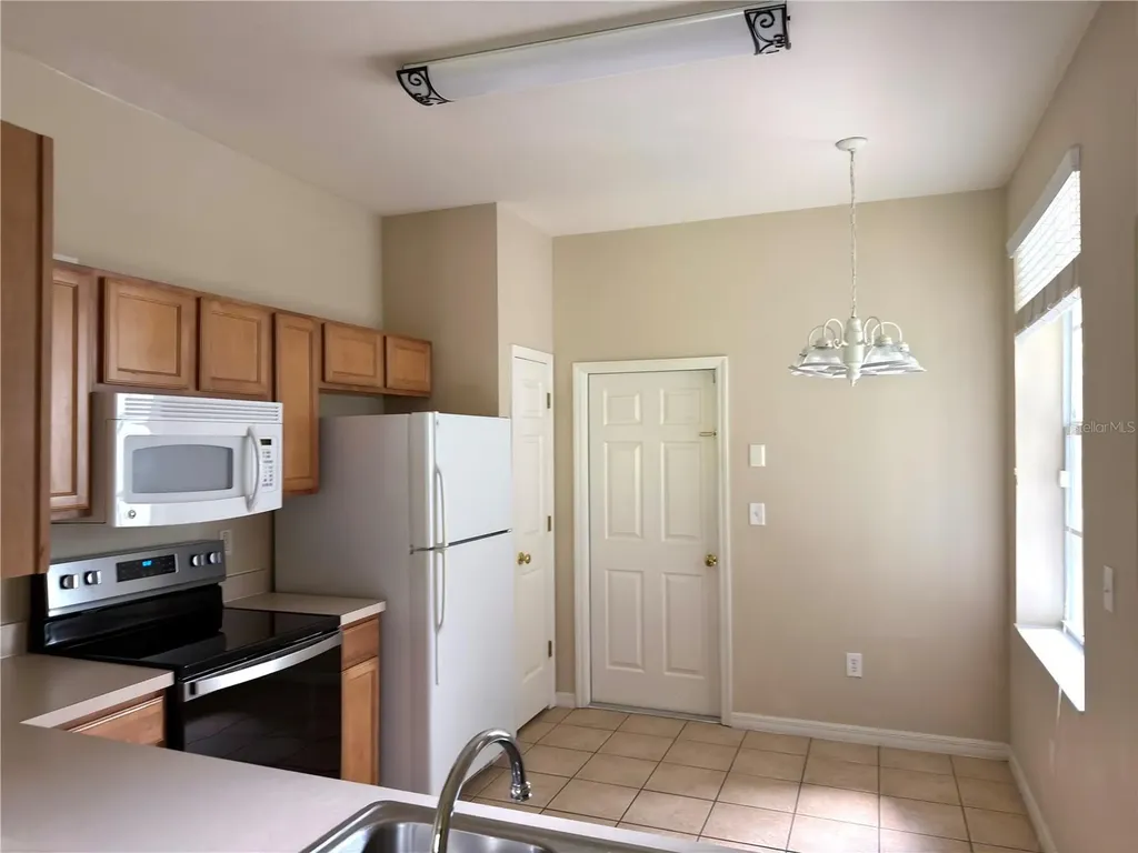 2437 Earlswood Court Brandon FL 33510