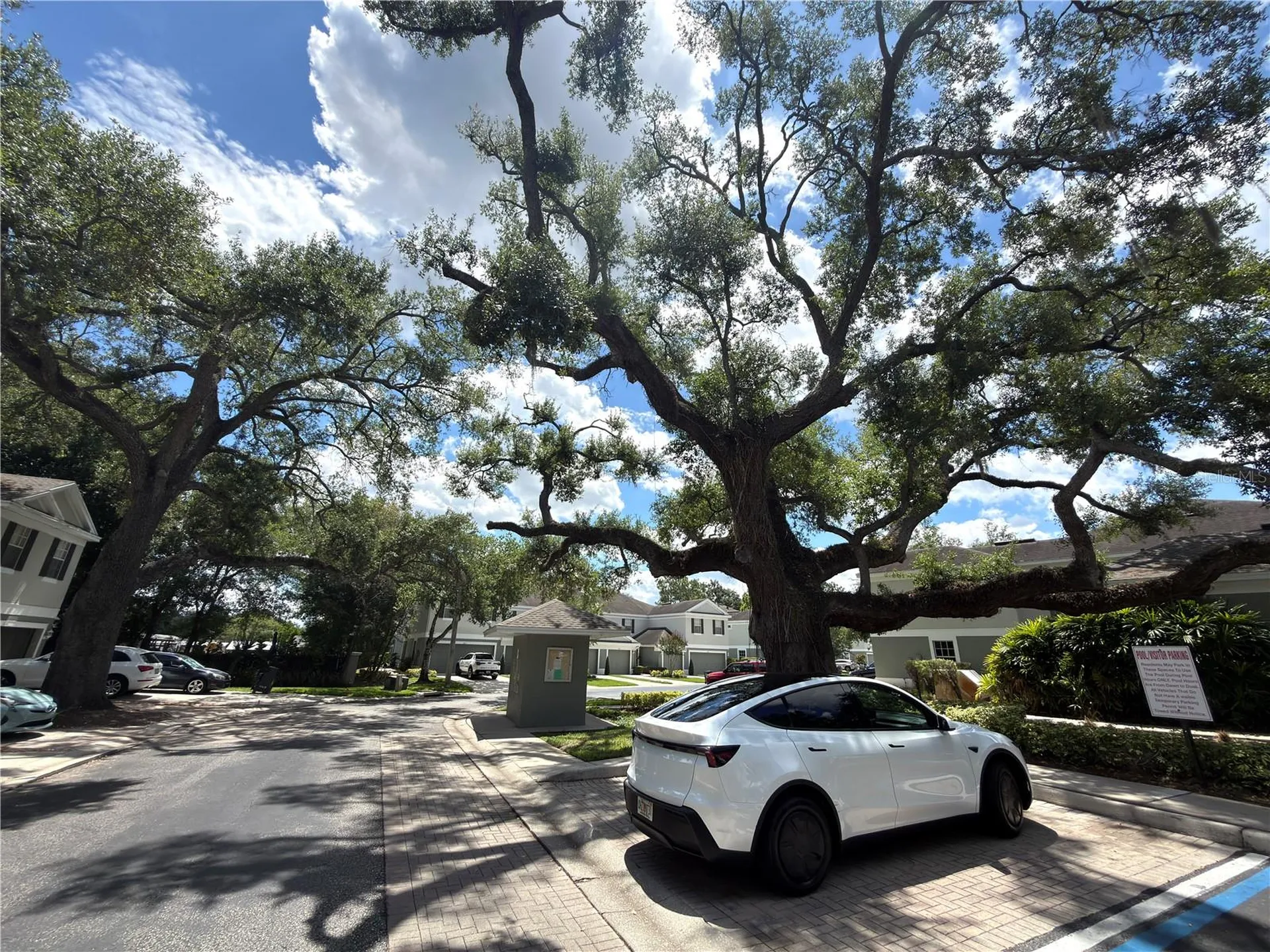 2437 Earlswood Court Brandon FL 33510