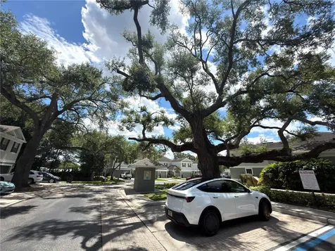 2437 Earlswood Court Brandon FL 33510