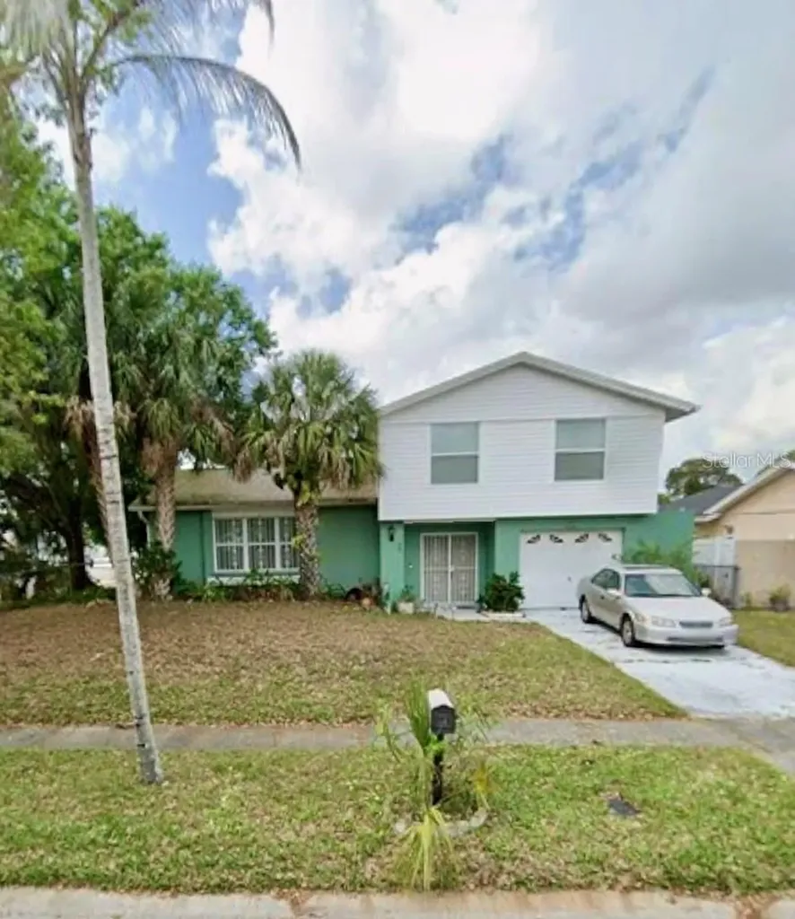 7318 W Pocahontas Avenue Tampa FL 33634