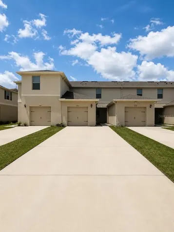 1562 Carbondale Row Kissimmee FL 34744