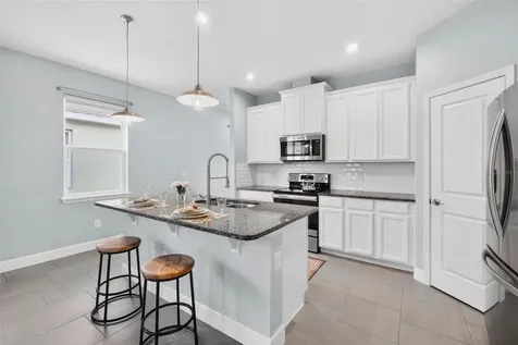 10945 High Noon Trail Parrish FL 34219