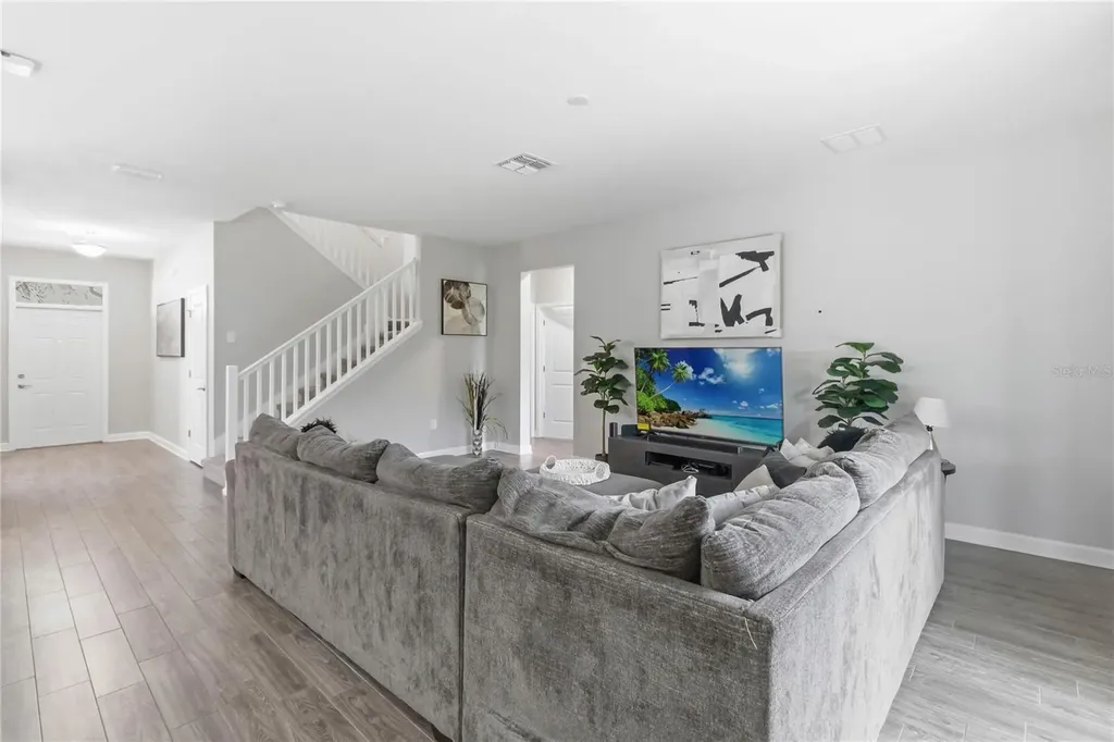 472 Brunswick Drive Davenport FL 33837