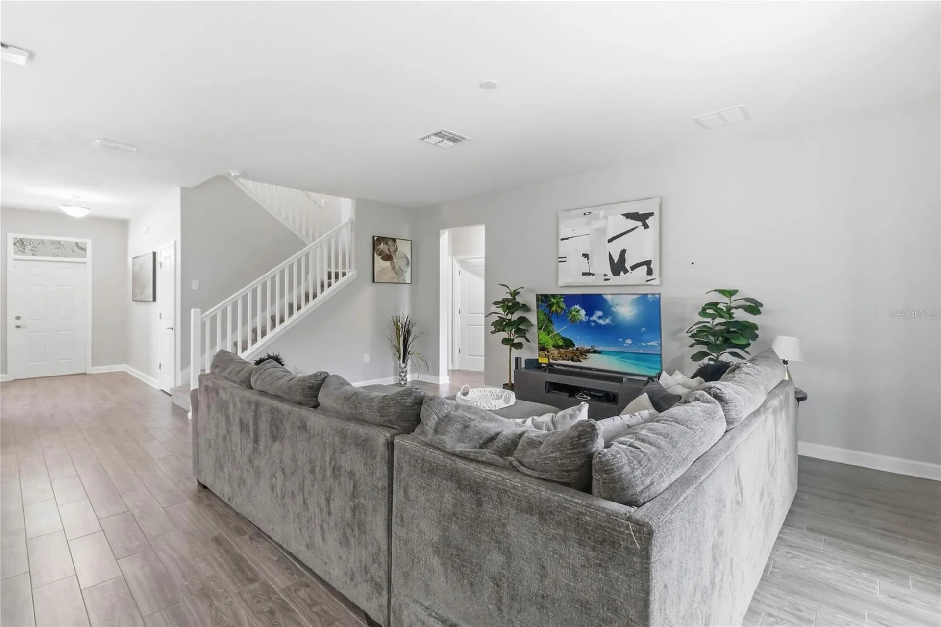 472 Brunswick Drive Davenport FL 33837