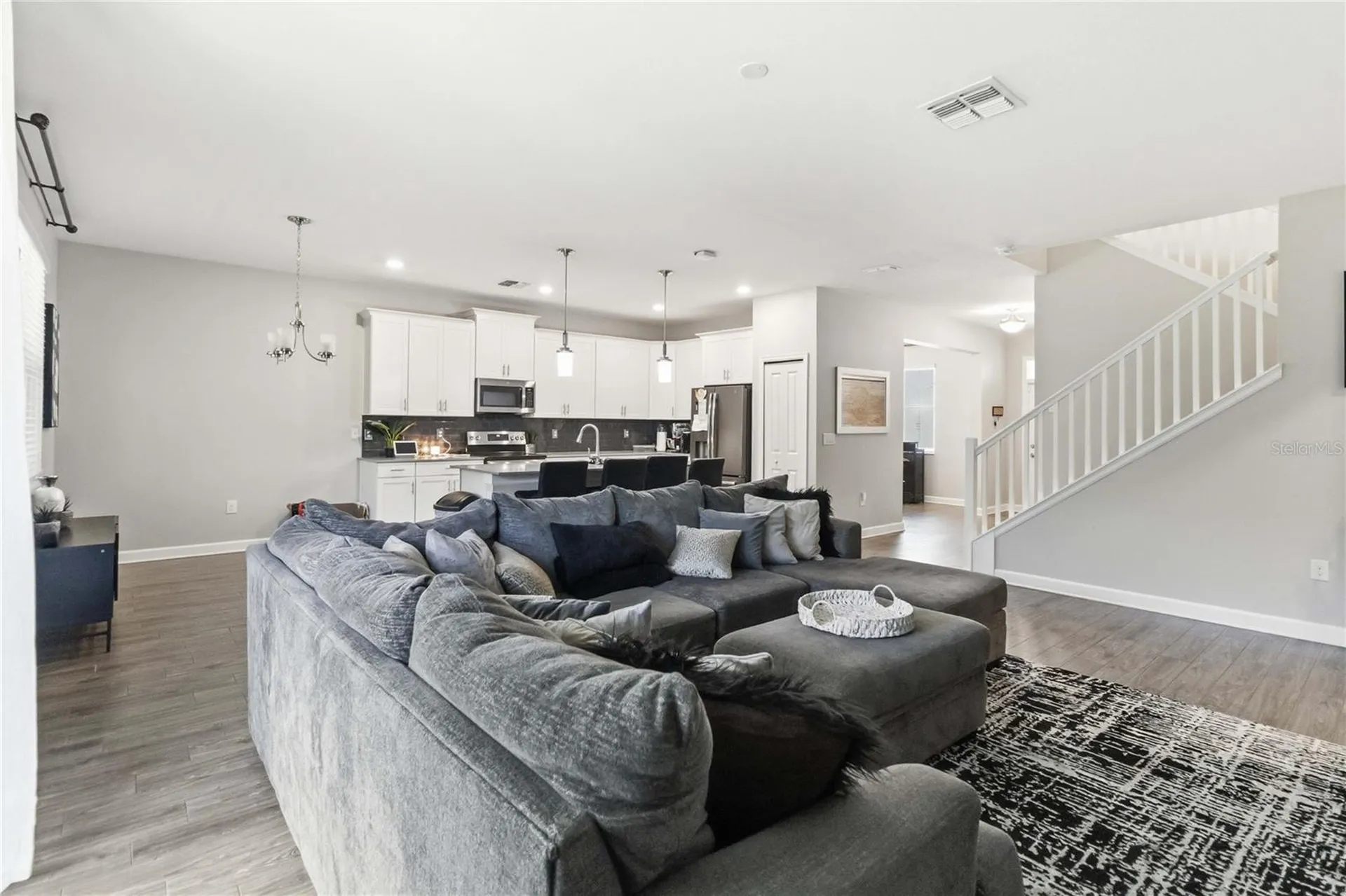 472 Brunswick Drive Davenport FL 33837