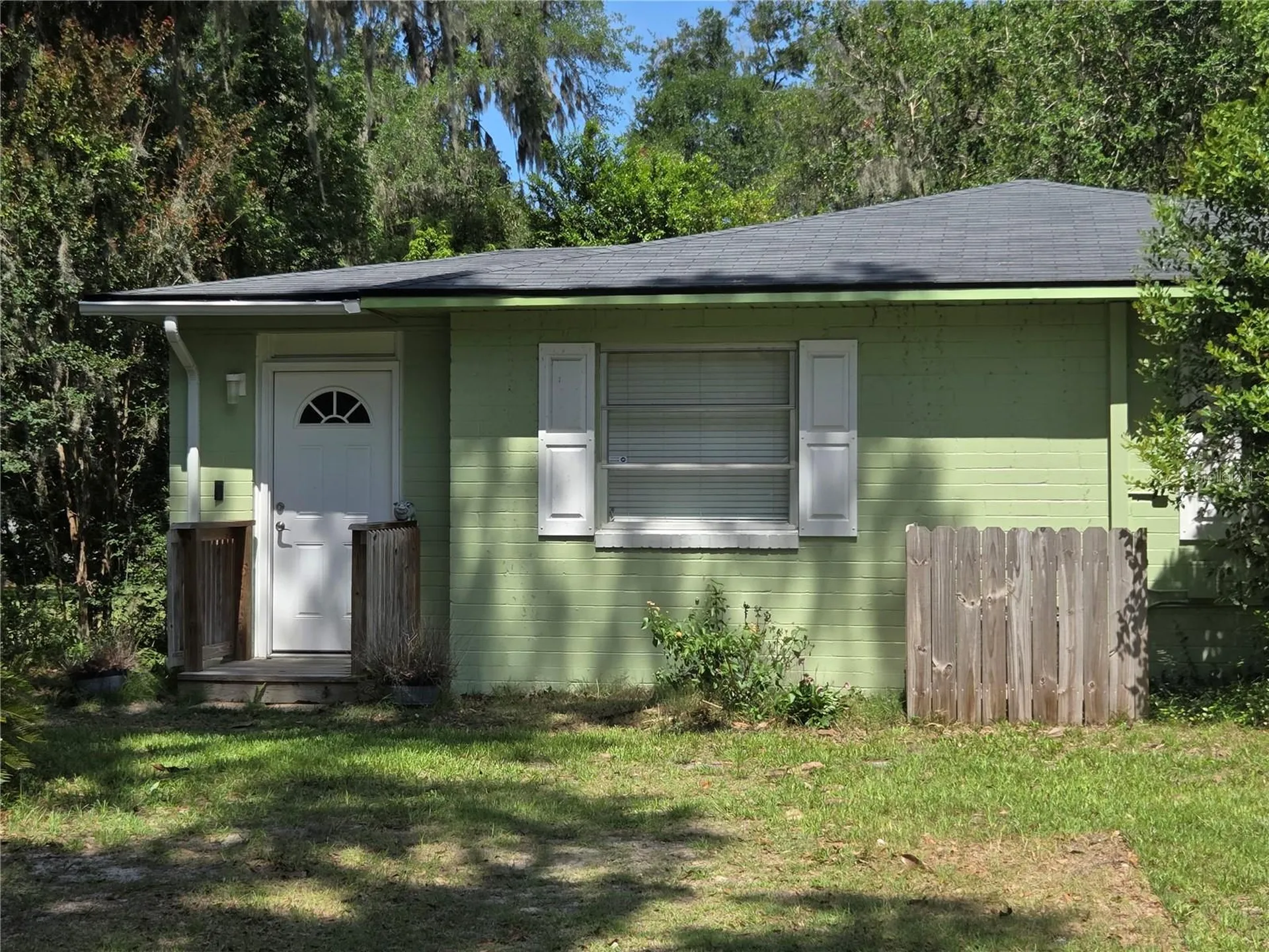 Gainesville FL, 725 NW 33rd Avenue