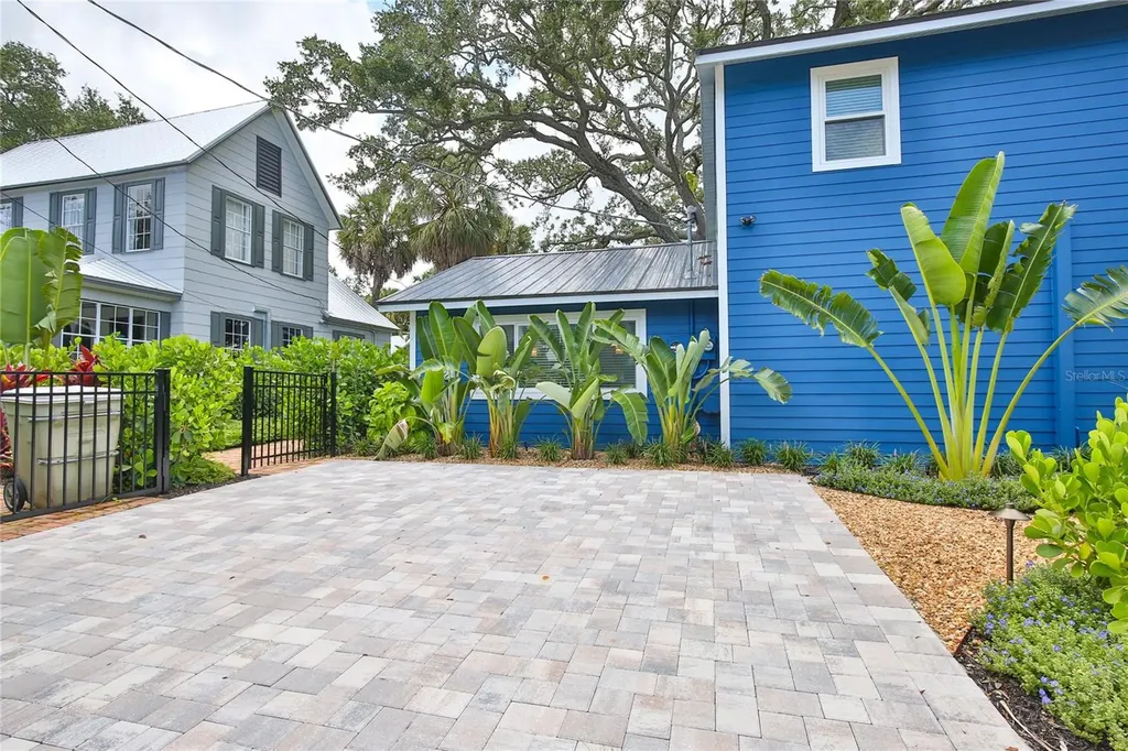 1901 Morrill Street Sarasota FL 34236
