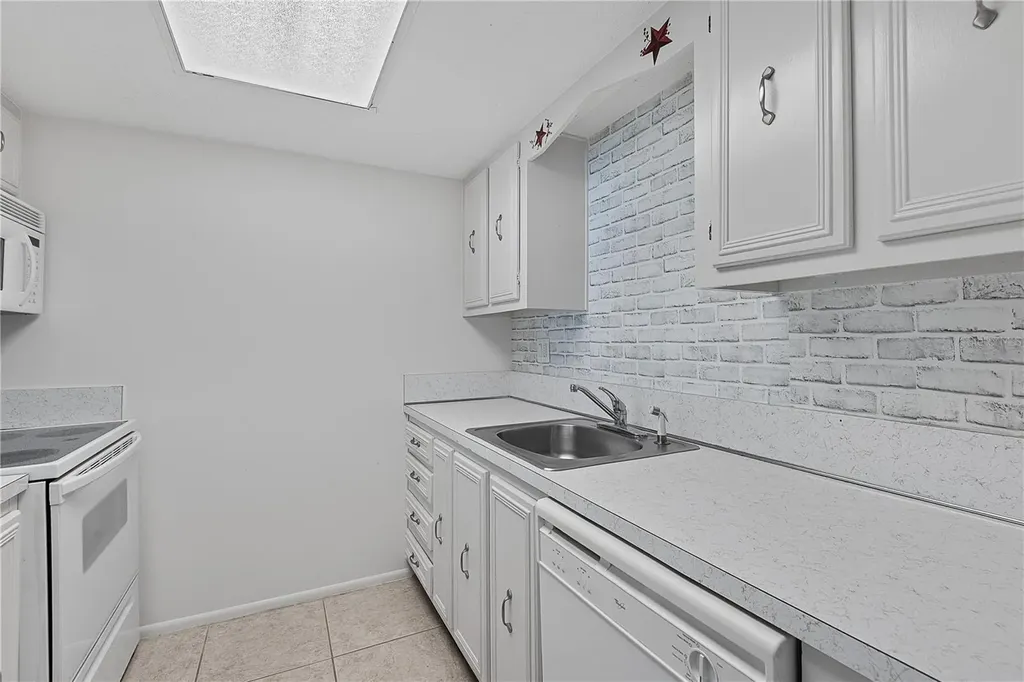 2750 Ocean Shore Boulevard Ormond Beach FL 32176