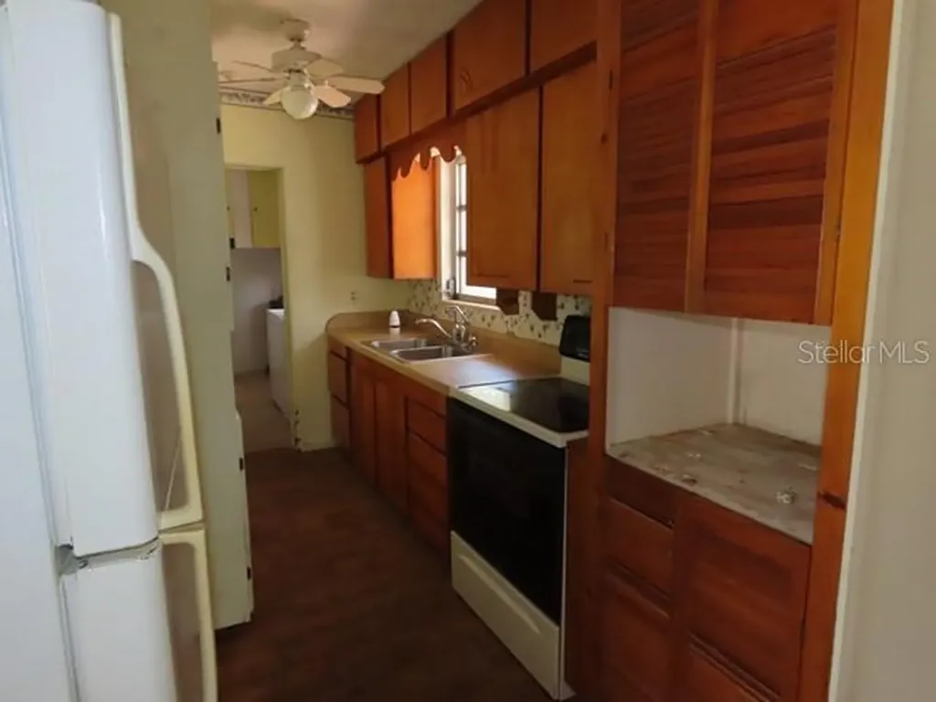 2447 Foster Lane Sarasota FL 34239