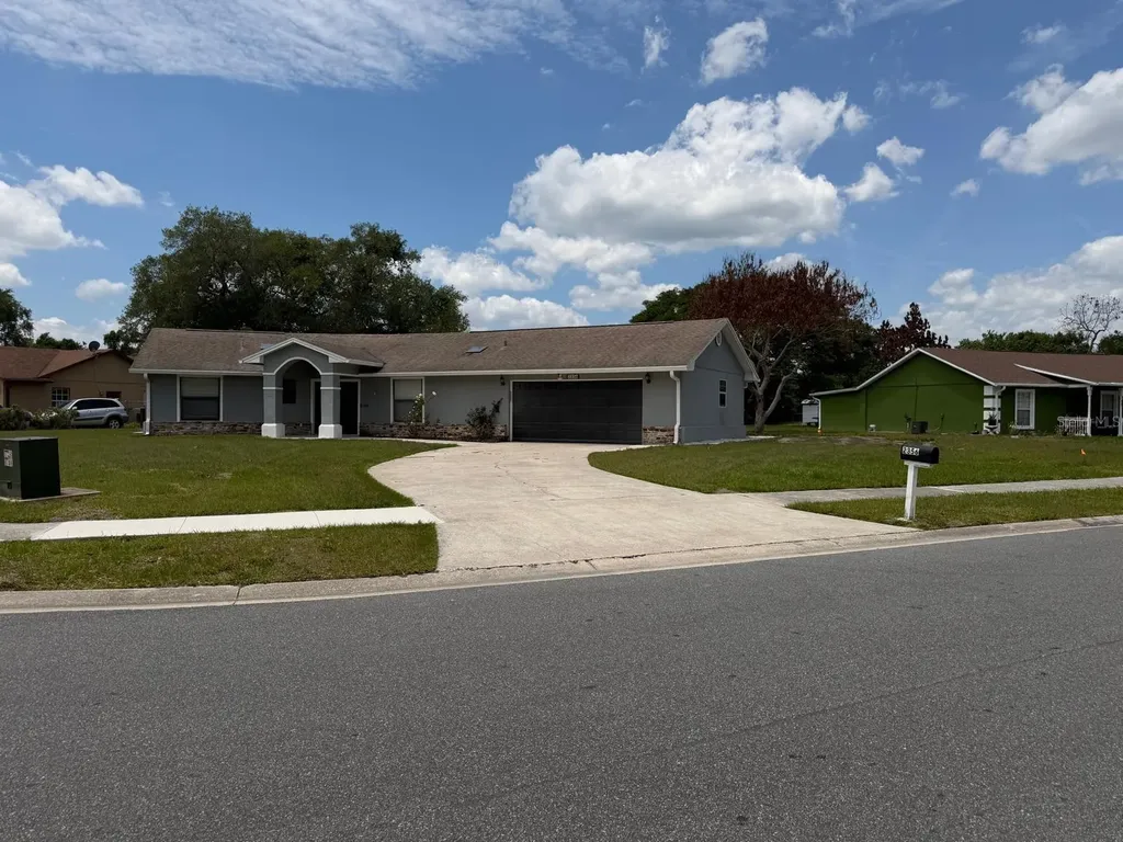 2356 Royale Oaks Boulevard Kissimmee FL 34744