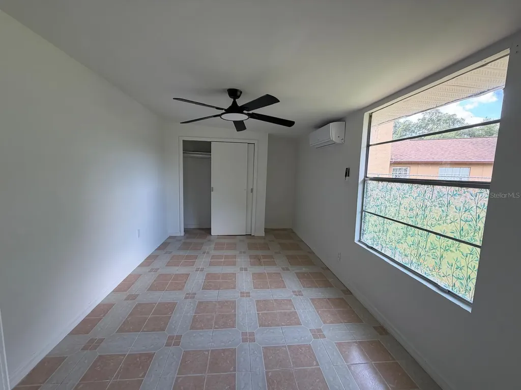 2356 Royale Oaks Boulevard Kissimmee FL 34744