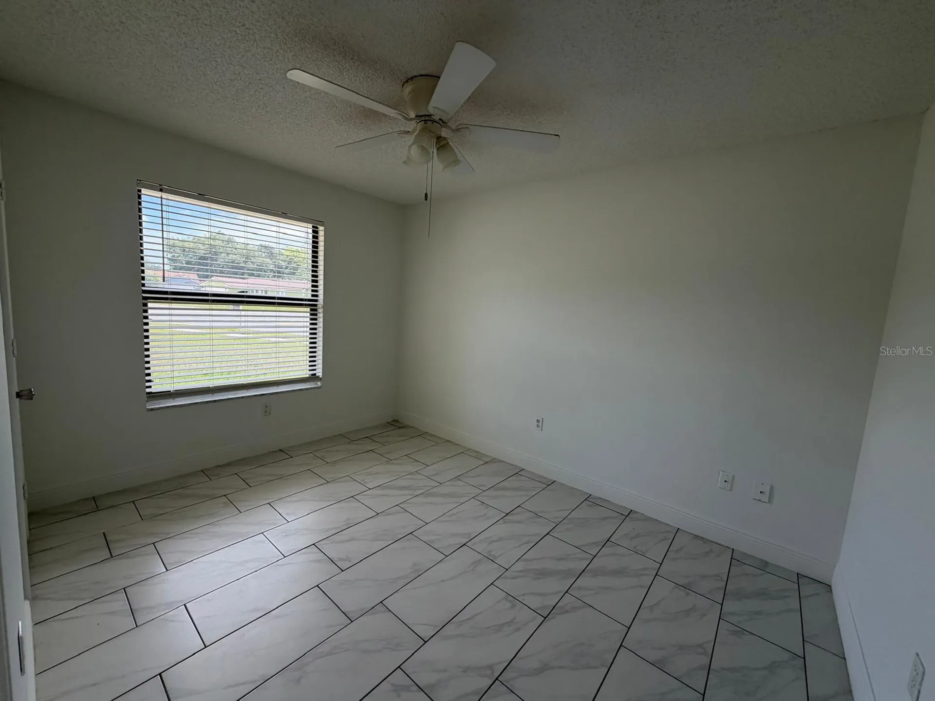 2356 Royale Oaks Boulevard Kissimmee FL 34744