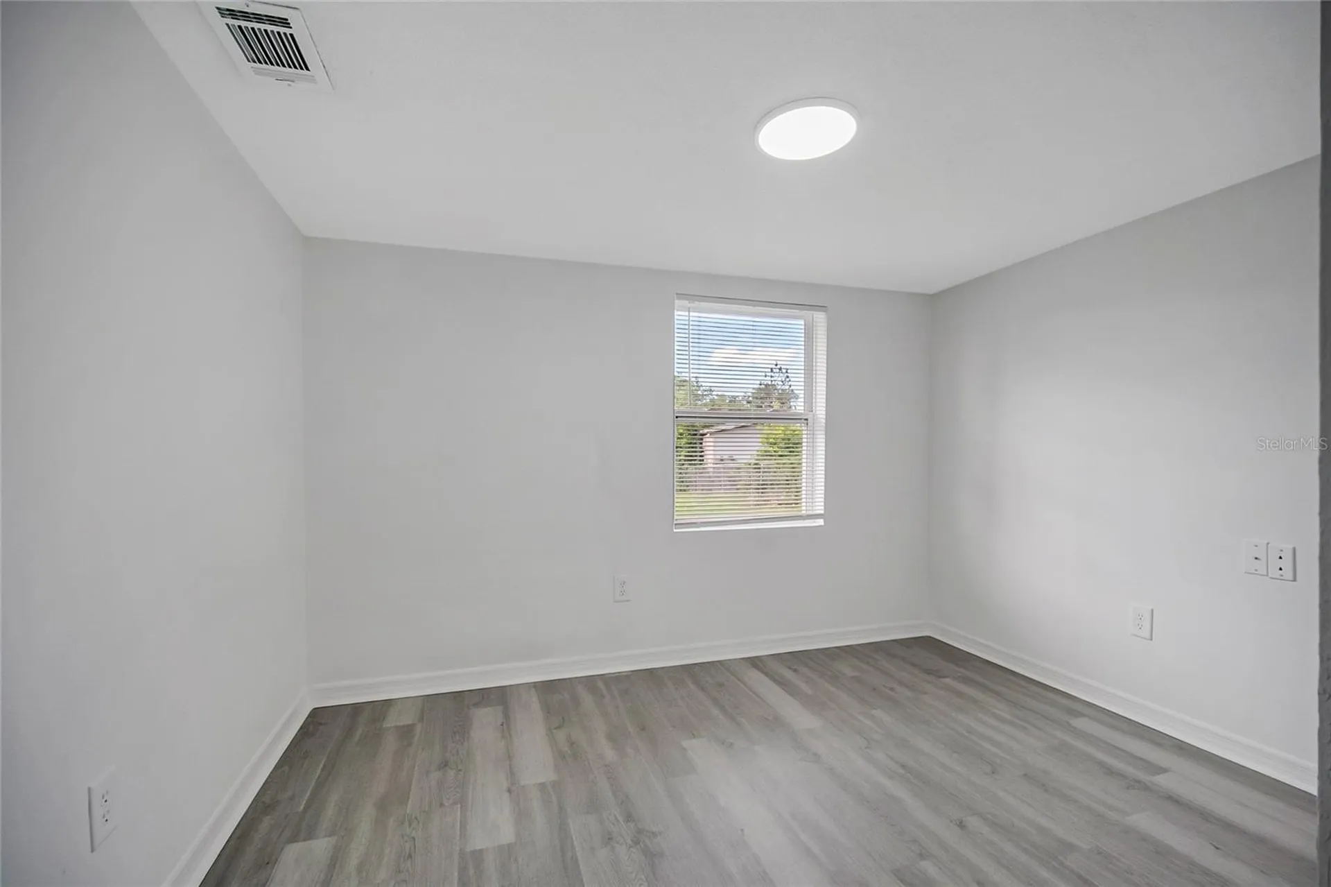735 Alton Avenue Orlando FL 32804