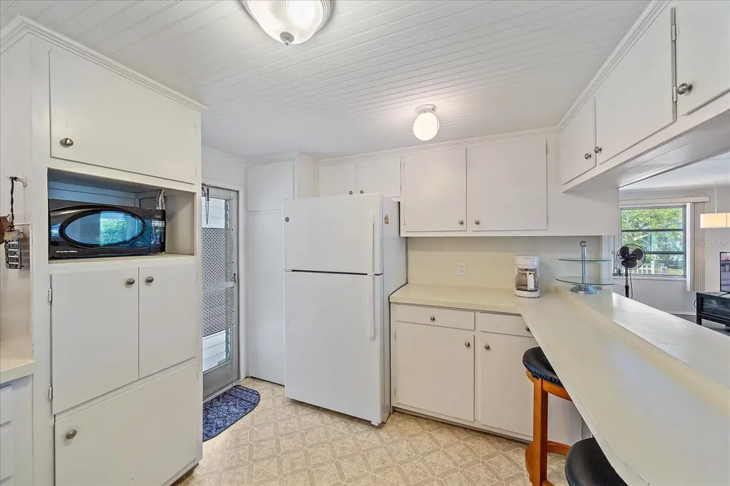 1100 University Parkway Sarasota FL 34234