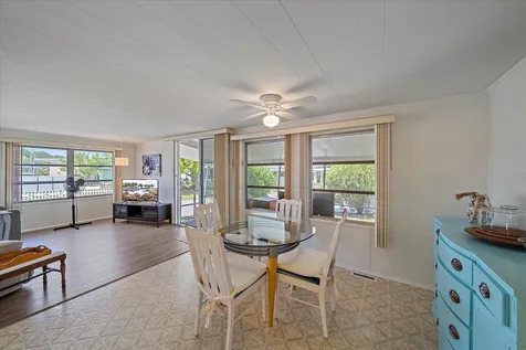 1100 University Parkway Sarasota FL 34234