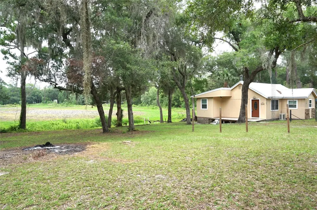 5470 NE 165th Terrace Road Silver Springs FL 34488