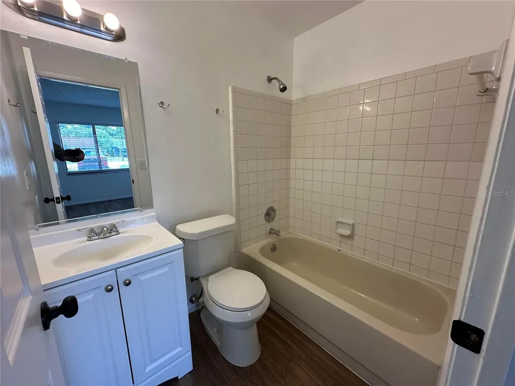 1928 Bonneville Drive Orlando FL 32826