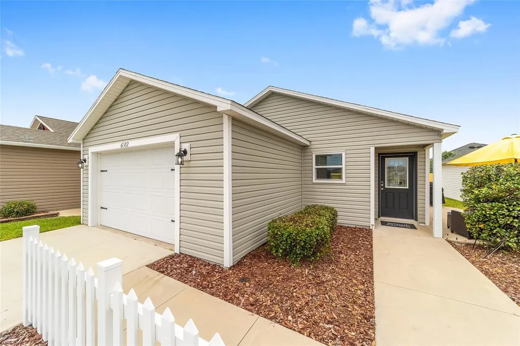 6082 Budny Avenue The Villages FL 32163