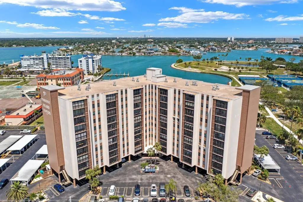 10355 Paradise Boulevard Treasure Island FL 33706