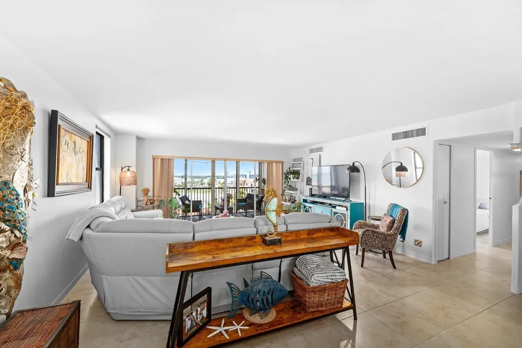10355 Paradise Boulevard Treasure Island FL 33706