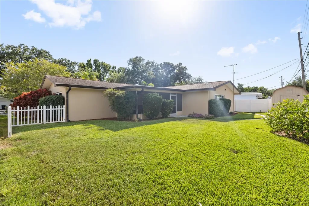 2288 Habersham Drive Clearwater FL 33764