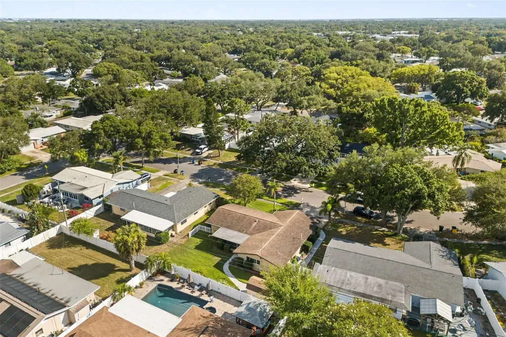 2288 Habersham Drive Clearwater FL 33764