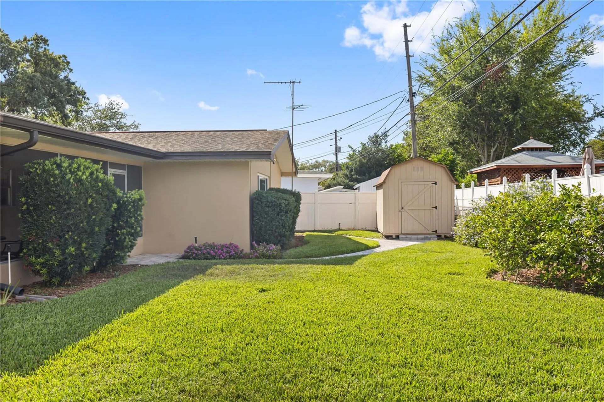 2288 Habersham Drive Clearwater FL 33764