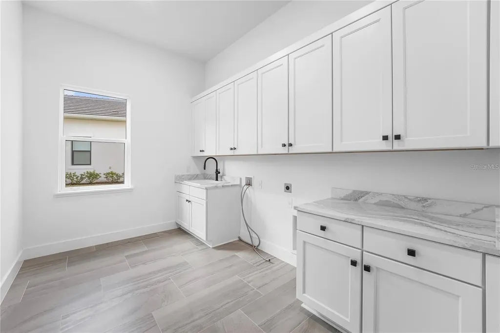 9847 Laurel Berry Drive Orlando FL 32827