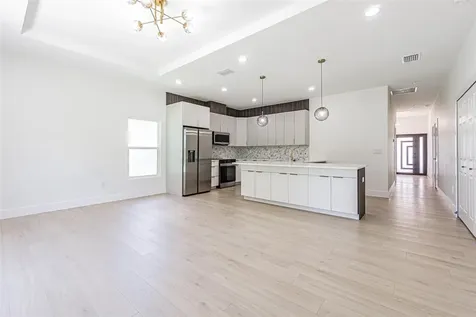 12680 N Central Avenue Tampa FL 33612