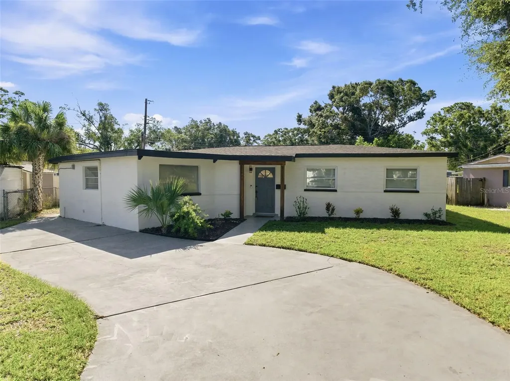 7017 20th Street N St Petersburg FL 33702